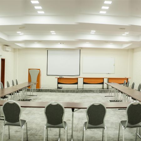 Hotel Parc Сибиу Экстерьер фото