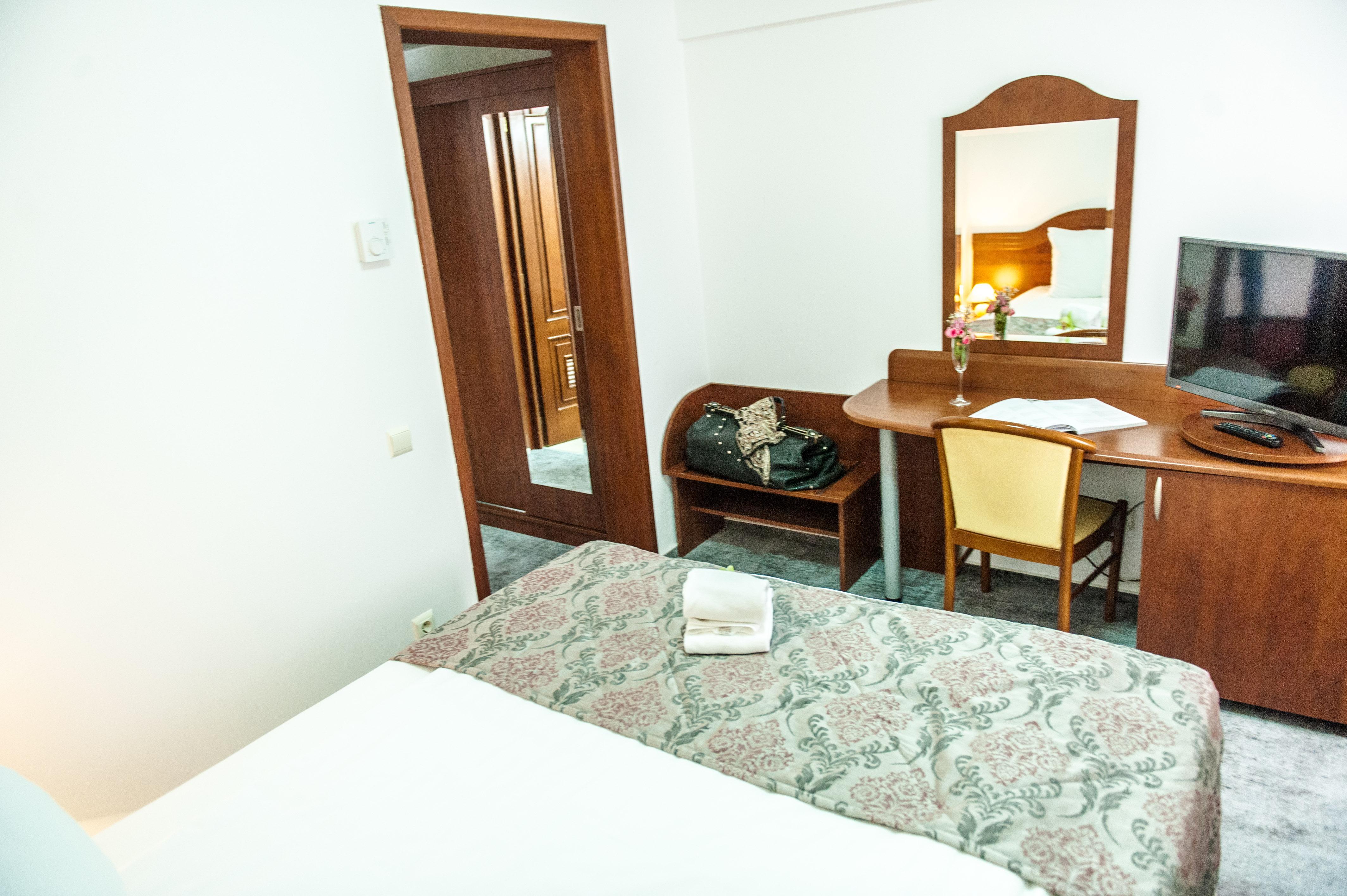 Hotel Parc Сибиу Экстерьер фото