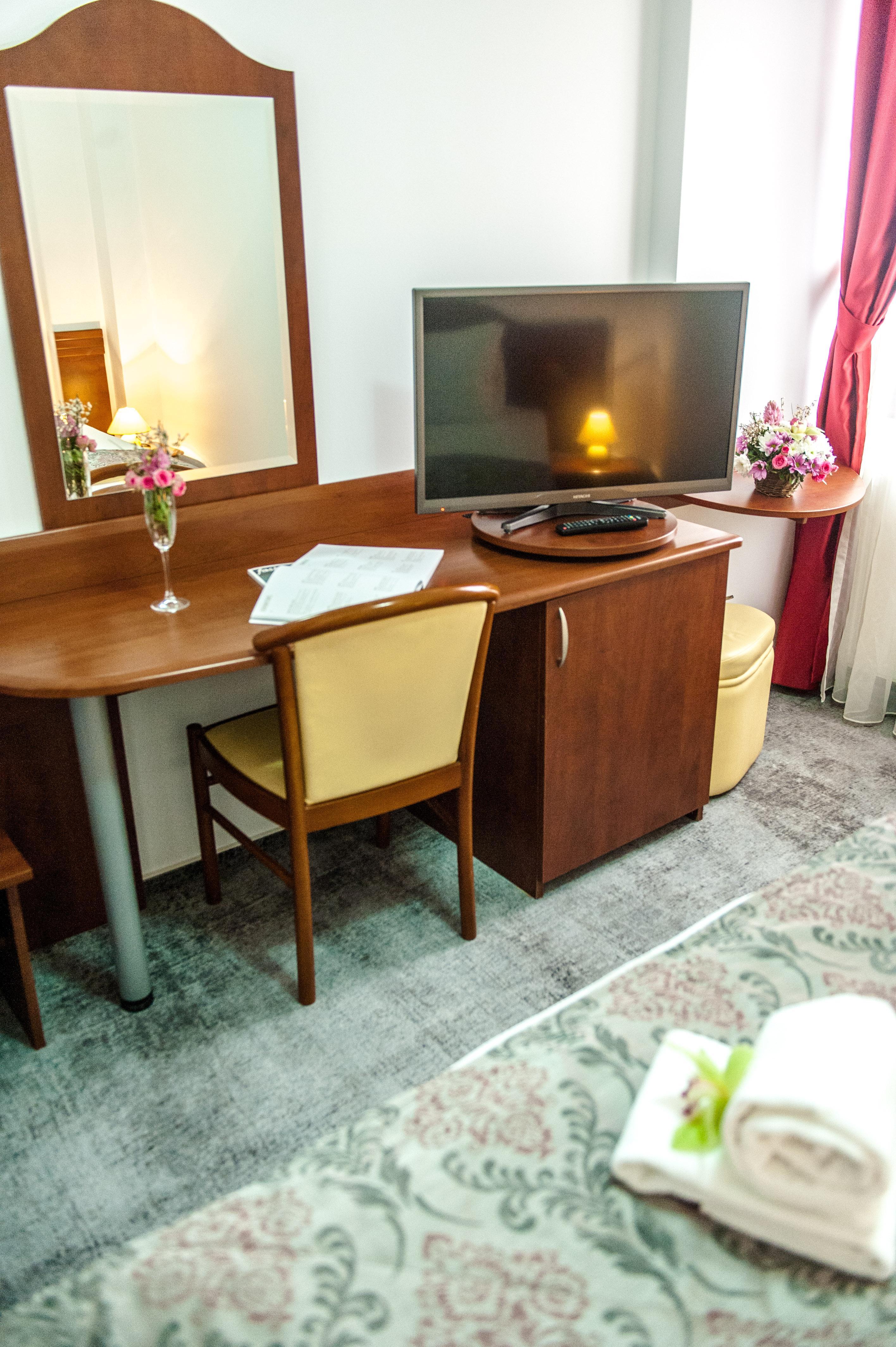 Hotel Parc Сибиу Экстерьер фото