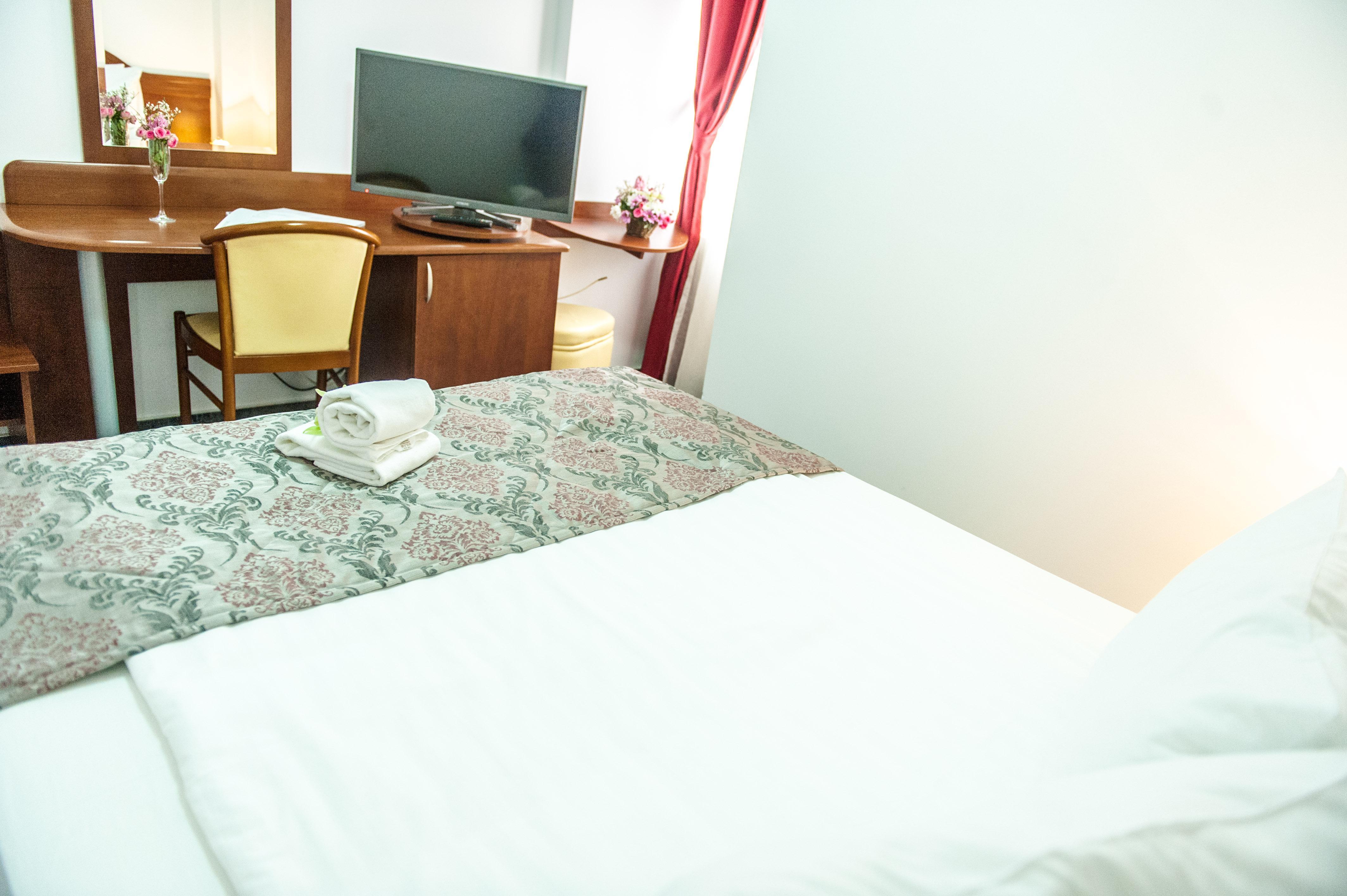 Hotel Parc Сибиу Экстерьер фото